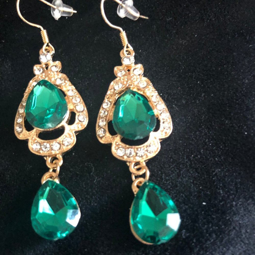 Beautiful Green & Clear Stone Earrings